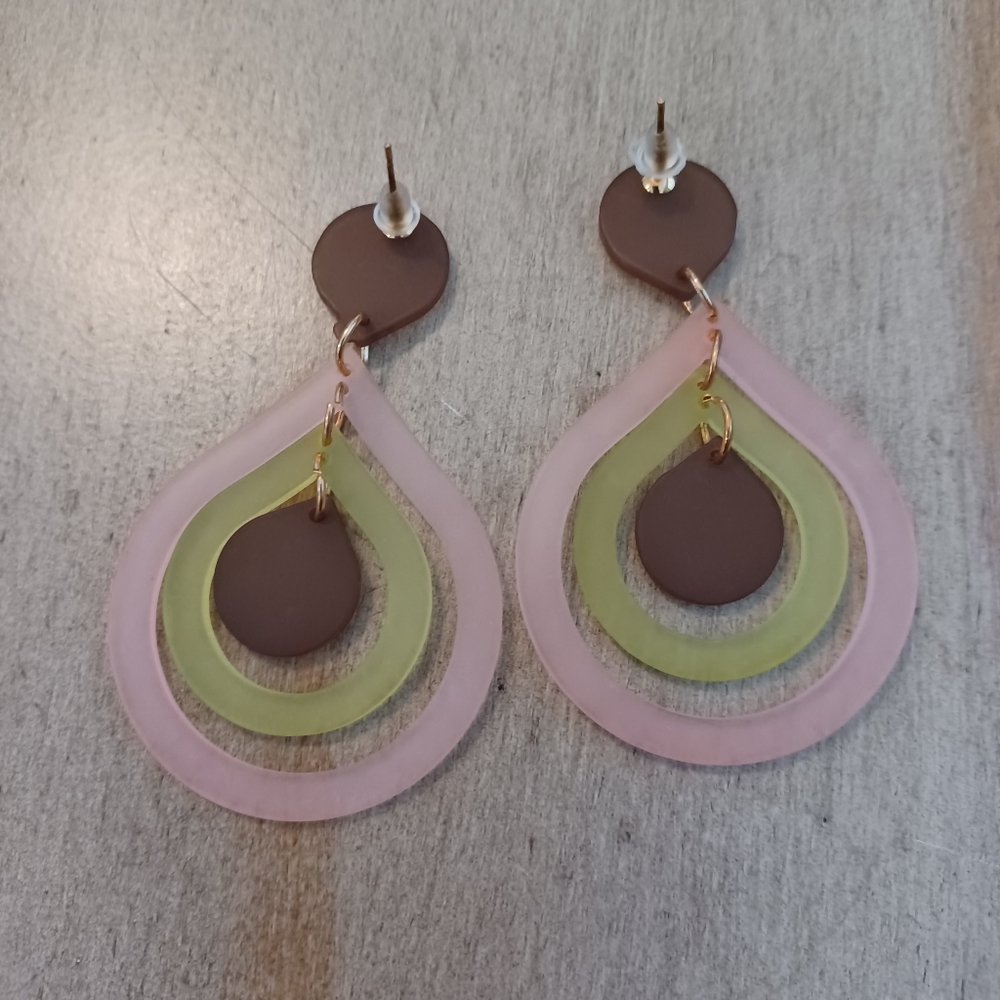 Pink & Green Retro Acrylic Double Hoop Stud Dangle Drop Earrings - Picture 7 of 9